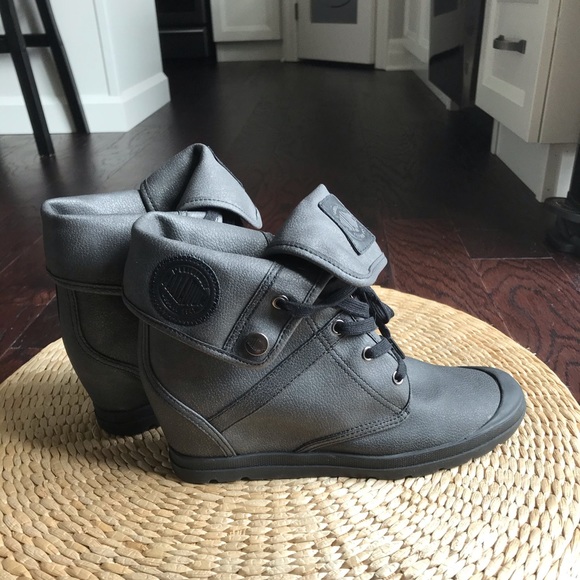 Palladium Shoes - Palladium Boots Size 9 Grey Vegan Leather Wedge